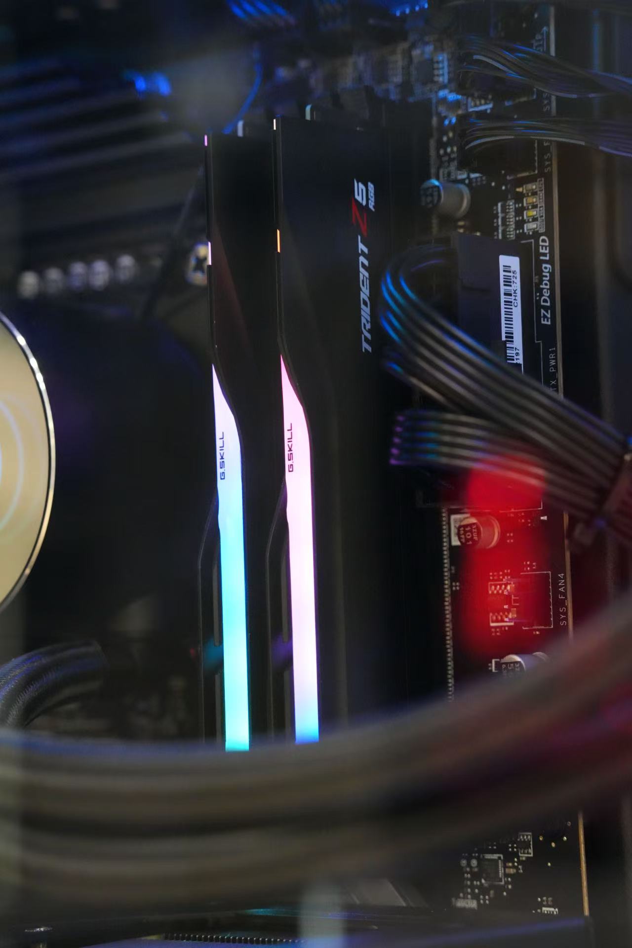 Certified GamingPC - 14700kf + Gigabyte RTX 4070ti super LIKE NEW