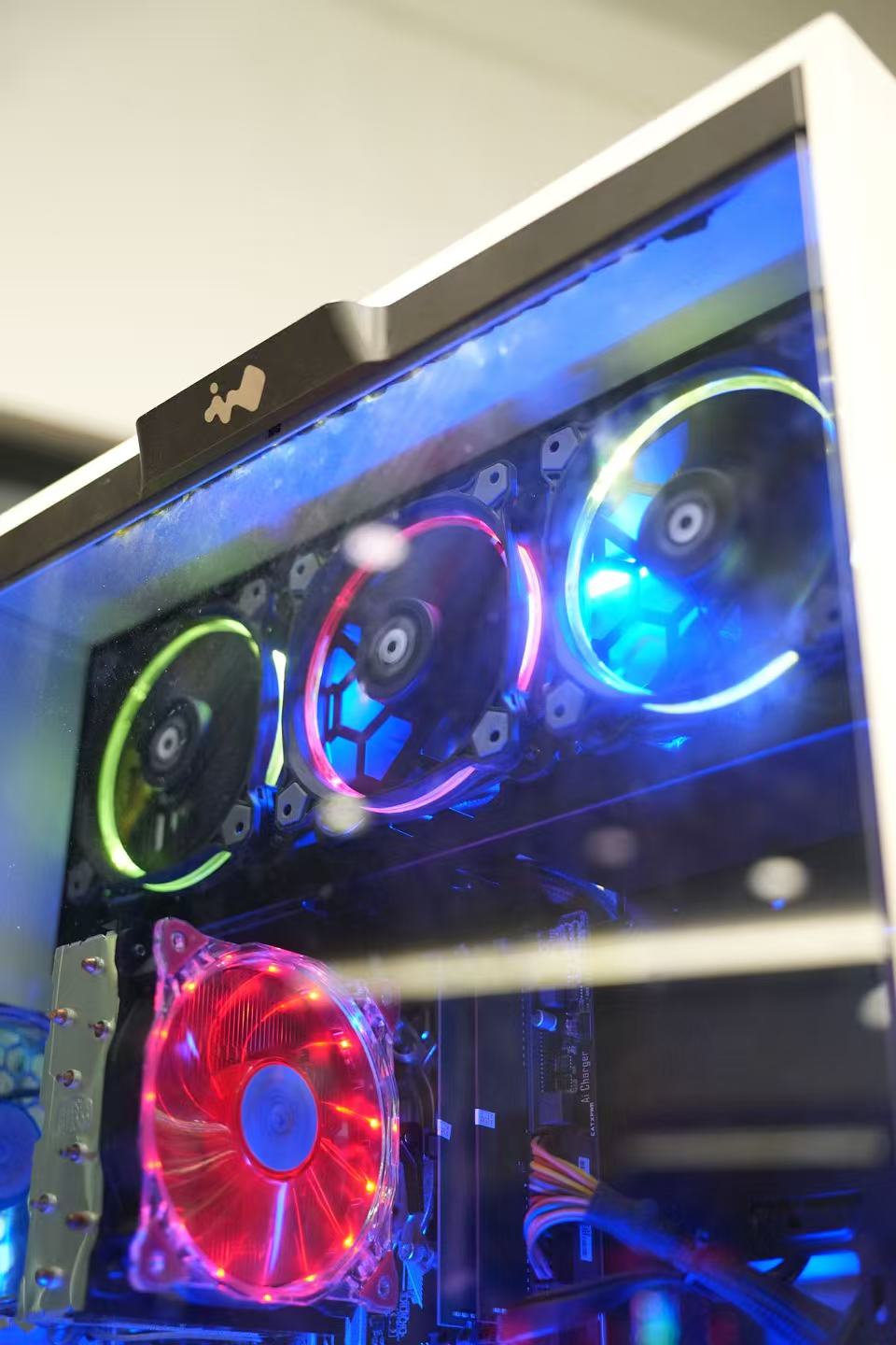 Certified GamingPC - i7 7700  LIKE NEW