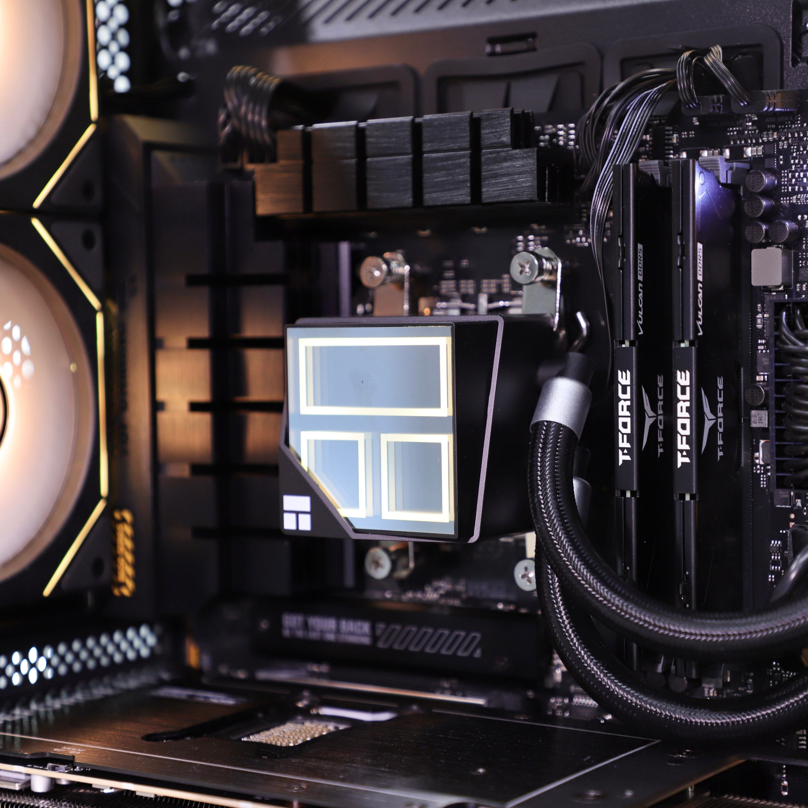 VNC Pro Gaming PC | Ryzen 7800X3D + RTX 5070 Ti+ VNC Gaming Case