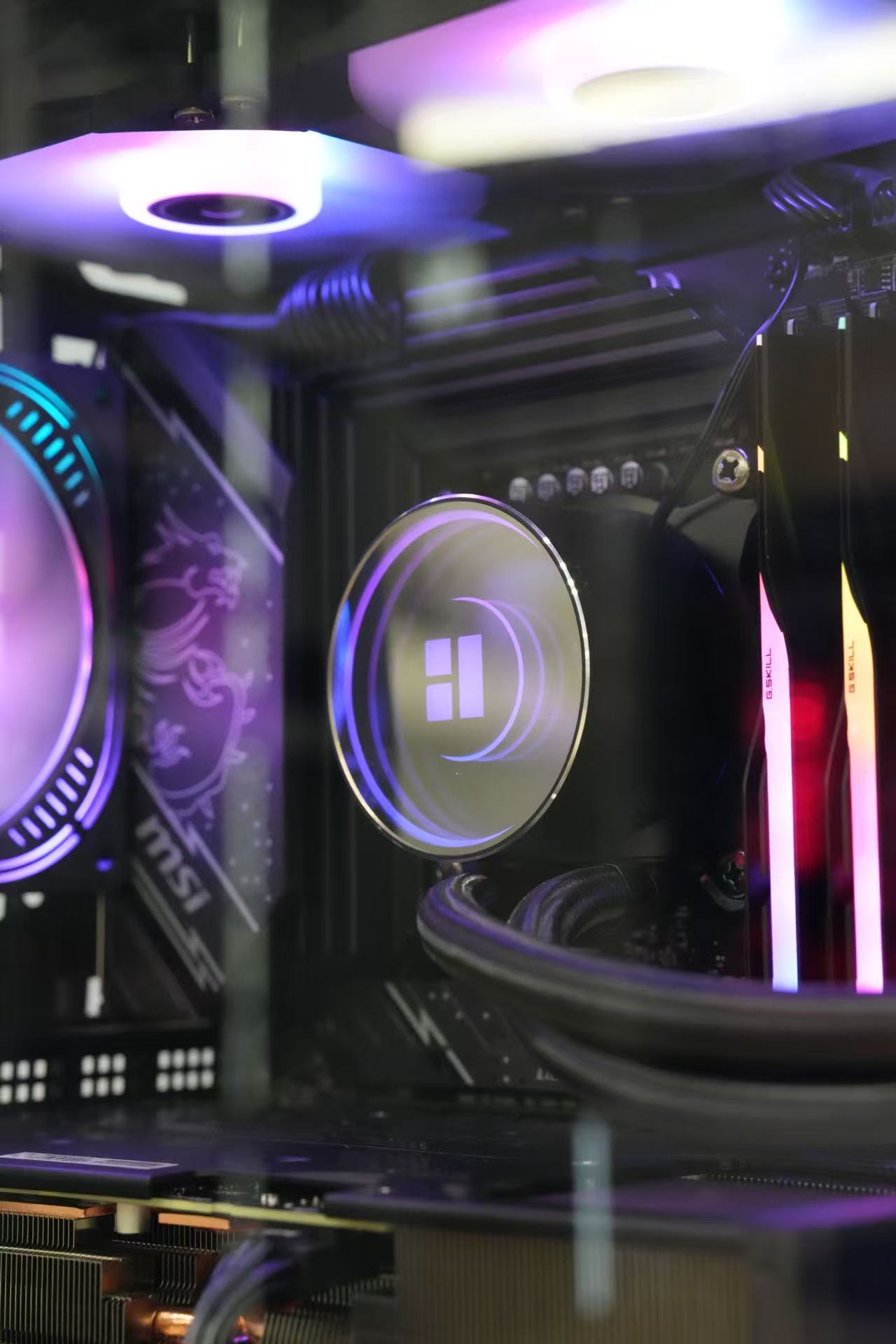 Certified GamingPC - 14700kf + Gigabyte RTX 4070ti super LIKE NEW