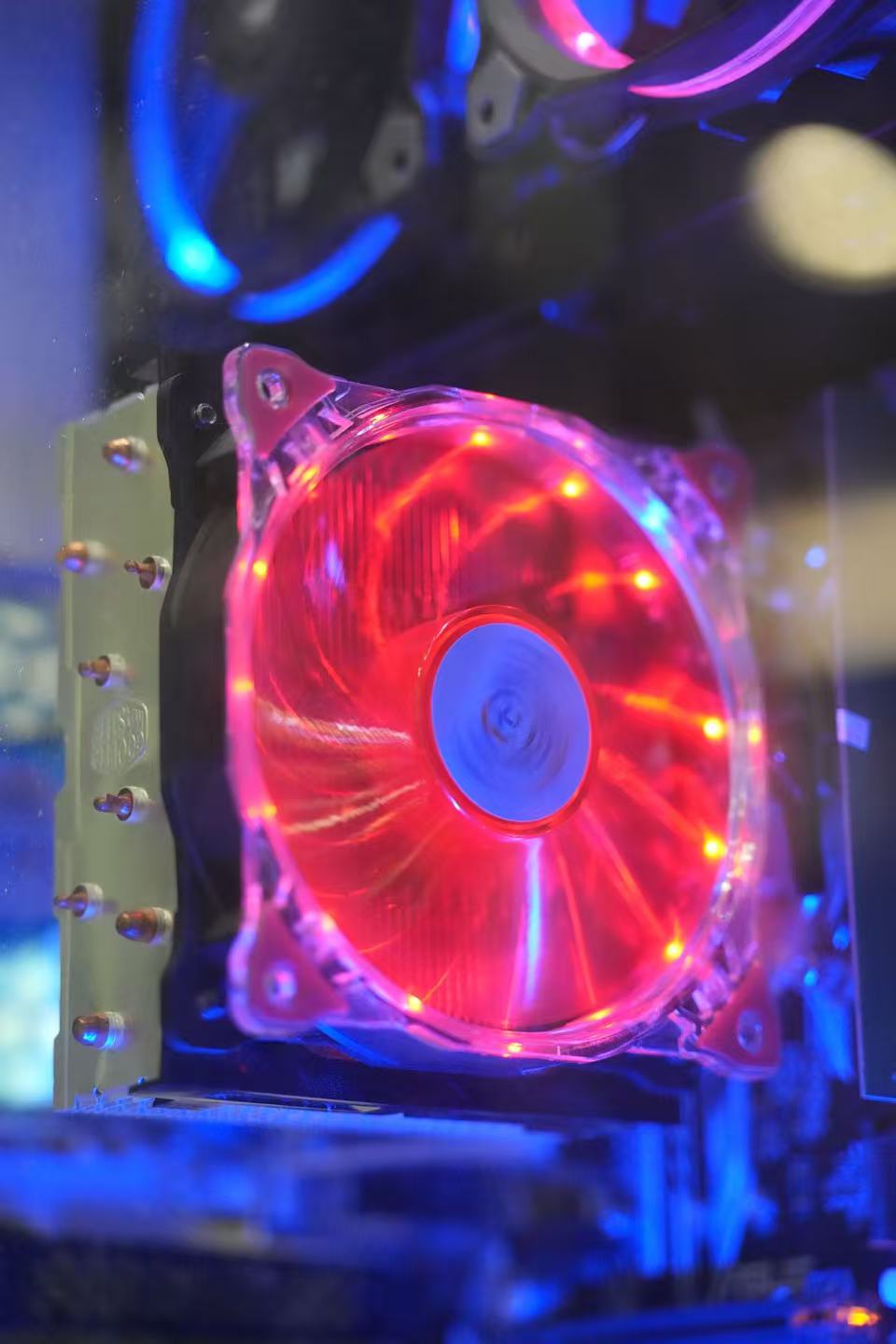 Certified GamingPC - i7 7700  LIKE NEW