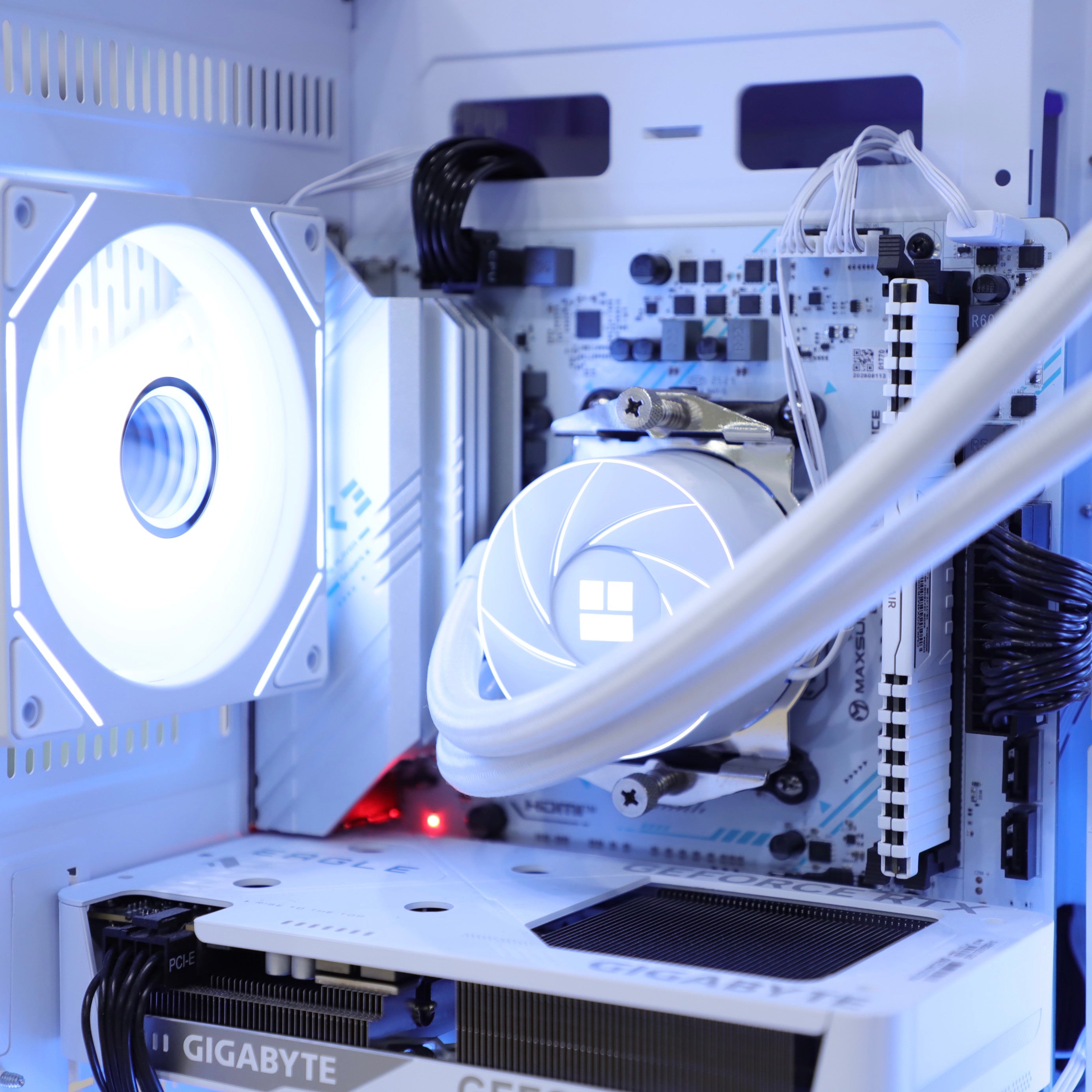 VNC Pro Gaming PC | AMD 5500 | RTX 5060