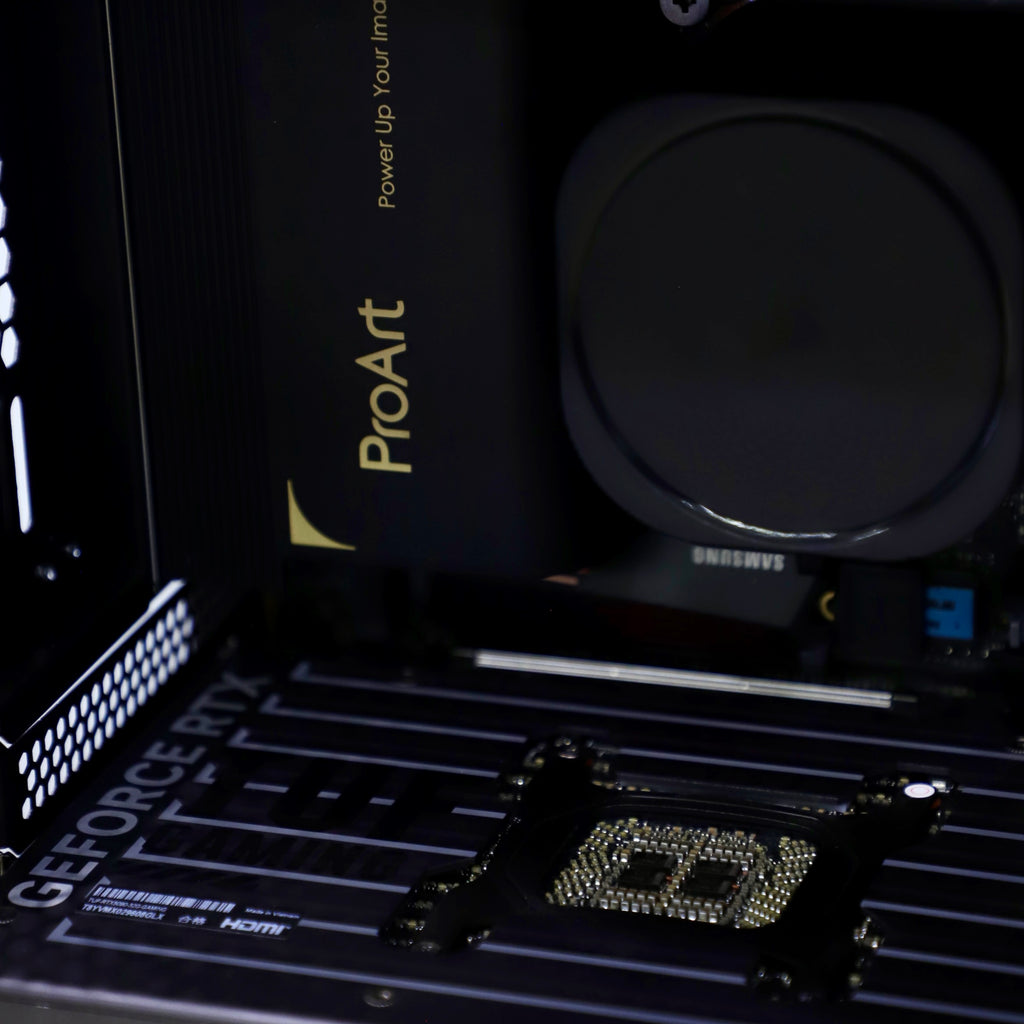 VNC Pro Gaming PC | Ultra 285k + RTX 5090 + Lian li 207