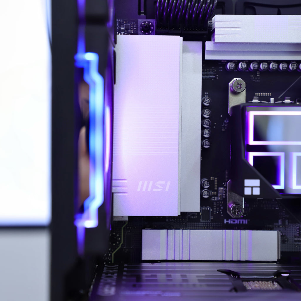 VNC Pro Gaming PC | AMD 9800X3D + RTX 5090 + VNC Case