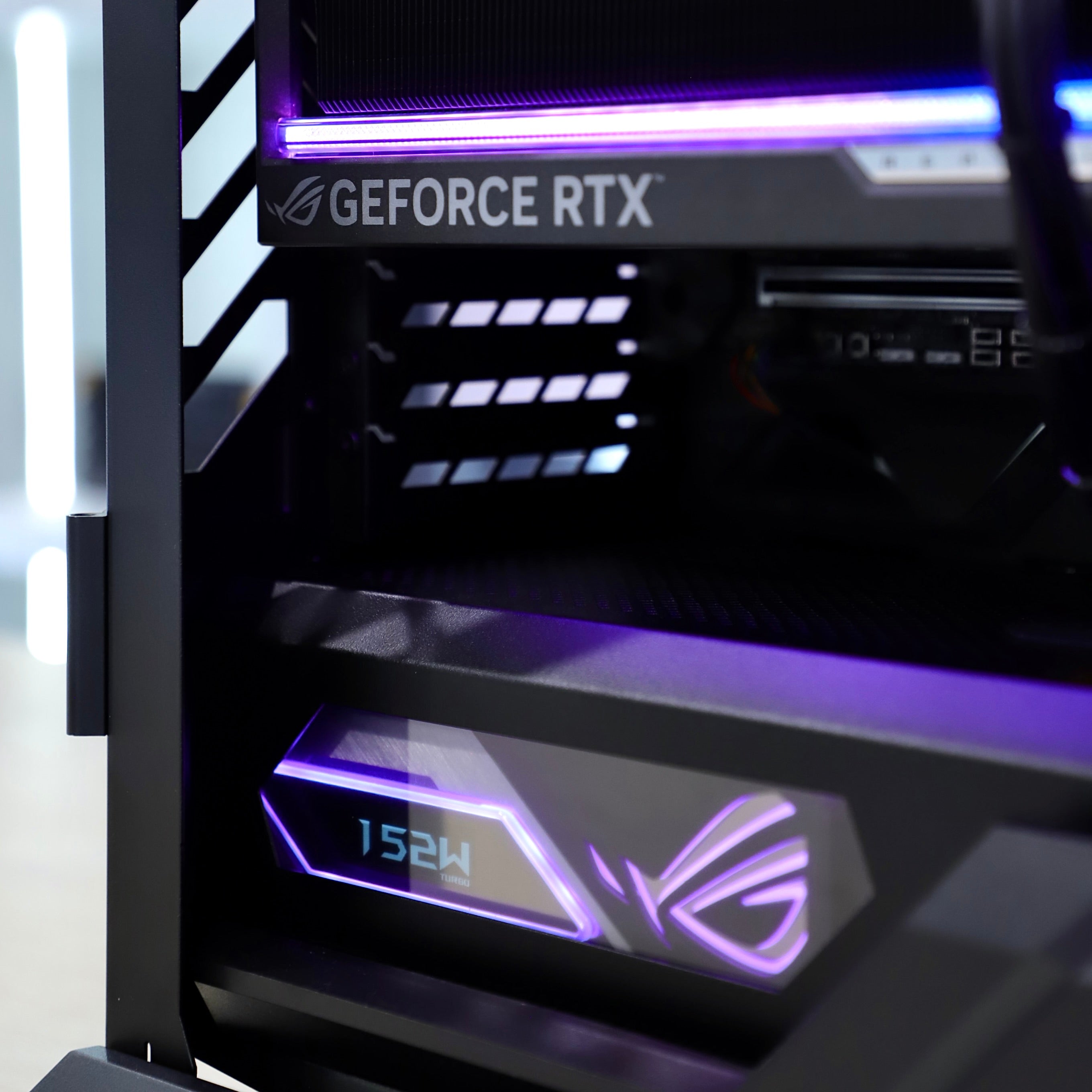 VNC Pro Gaming PC | AMD 9850X3D+ RTX 5090+ ASUS ROG Hyperion GR701