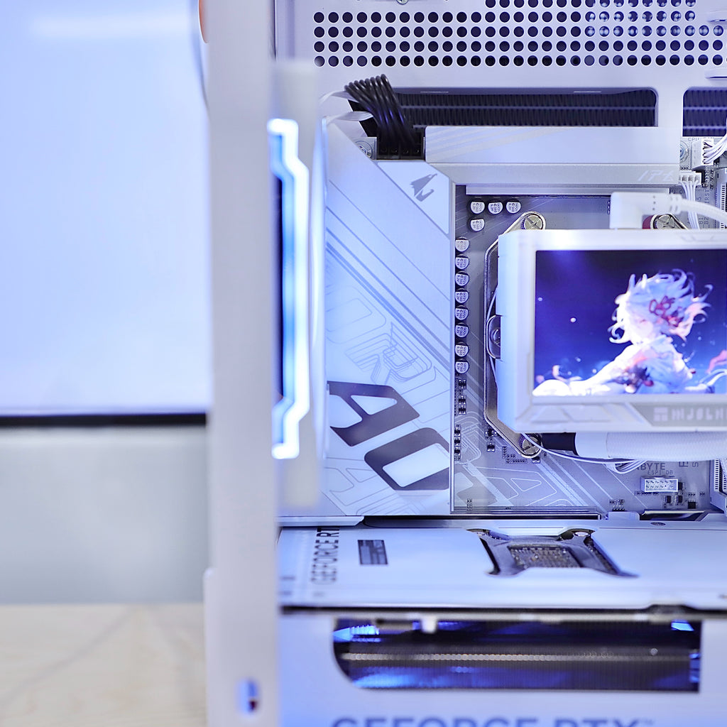 VNC Pro Gaming PC | Ryzen 9850X3D + RTX 5070 + Unknow player case