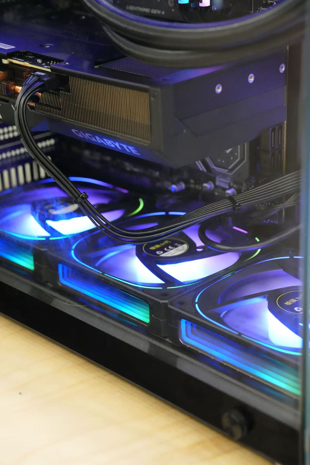 Certified GamingPC - 14700kf + Gigabyte RTX 4070ti super LIKE NEW