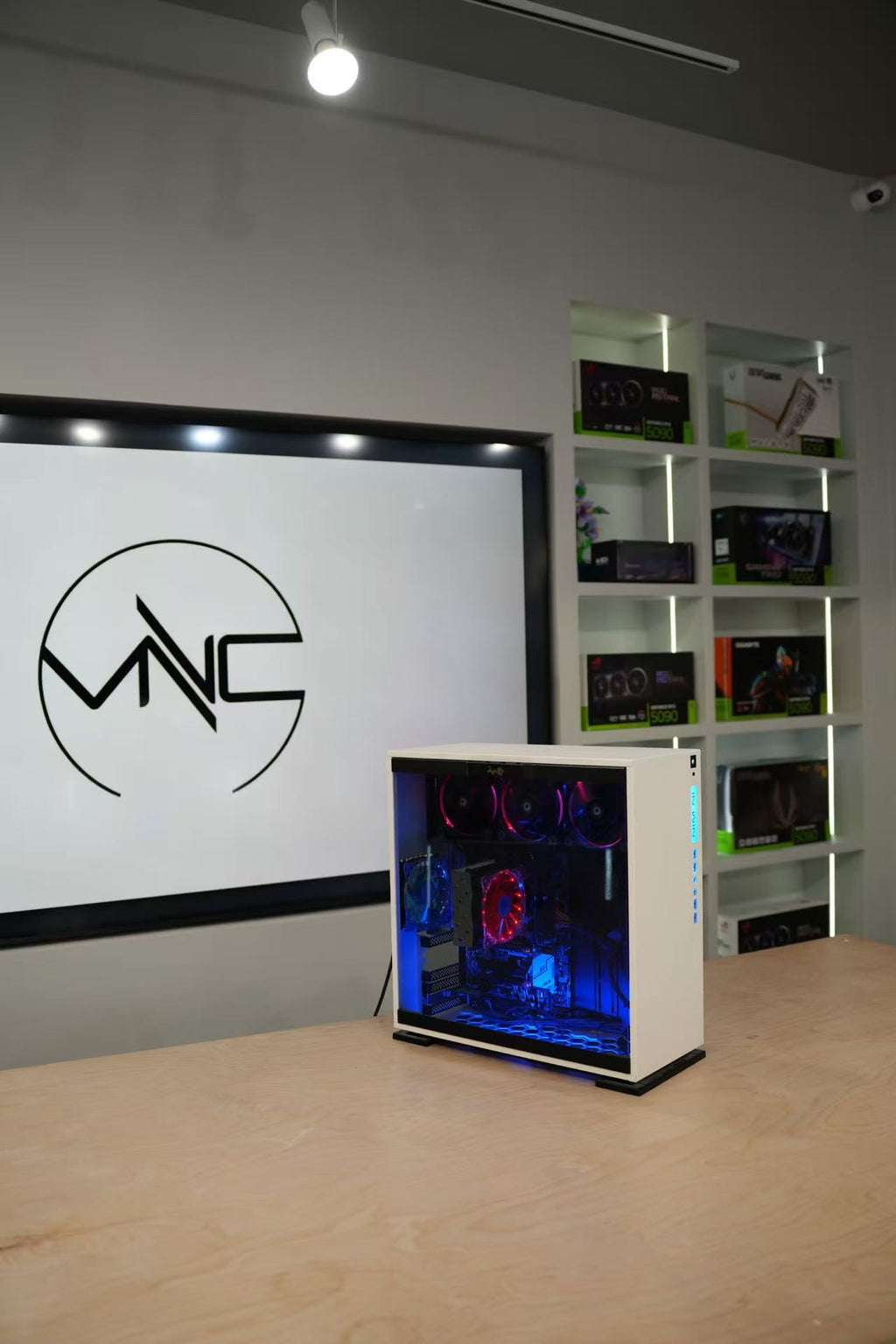 Certified GamingPC - i7 7700  LIKE NEW