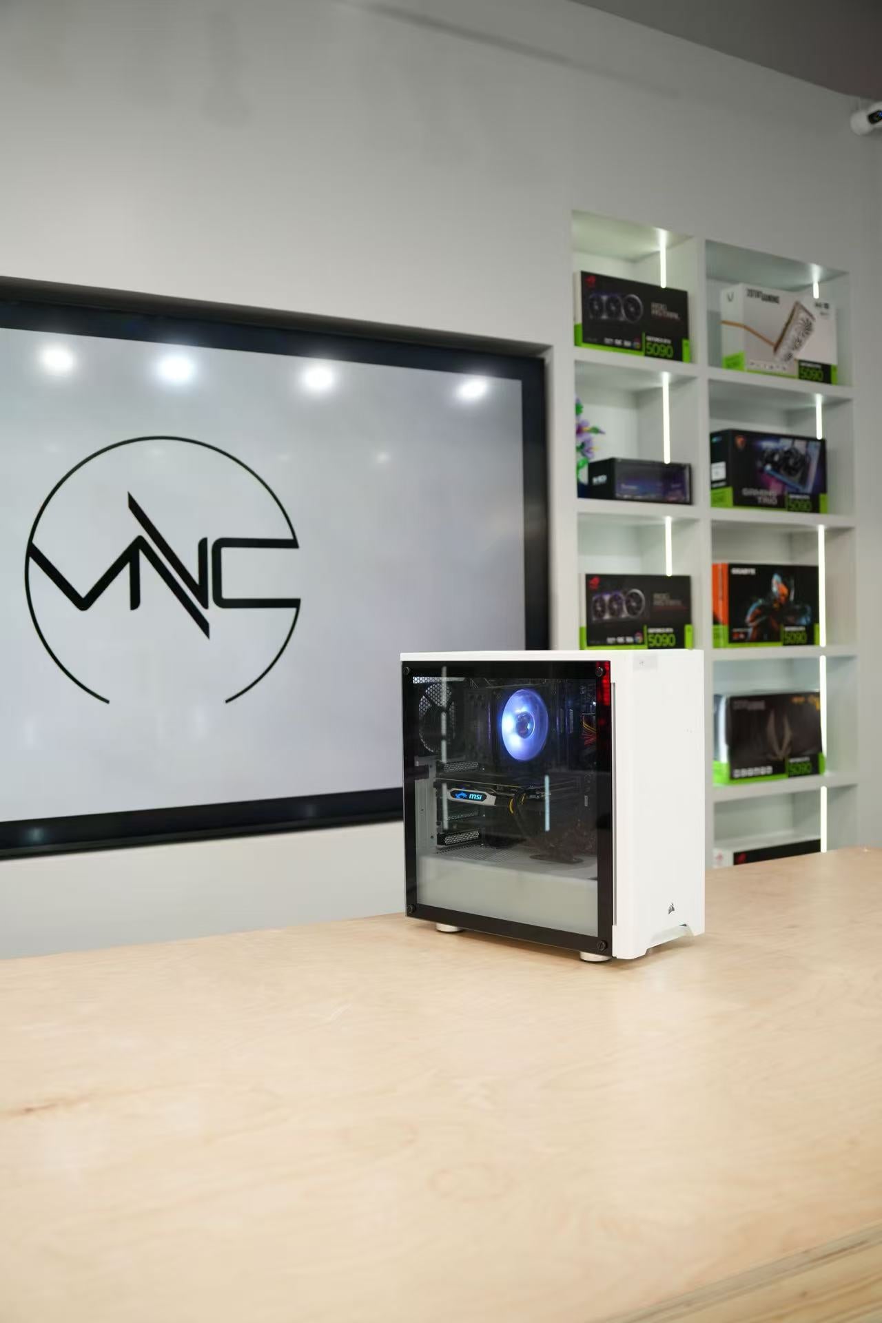 Certified GamingPC - I7- 9700K + MSI 2060 SUPER ARMOR OC LIKE NEW